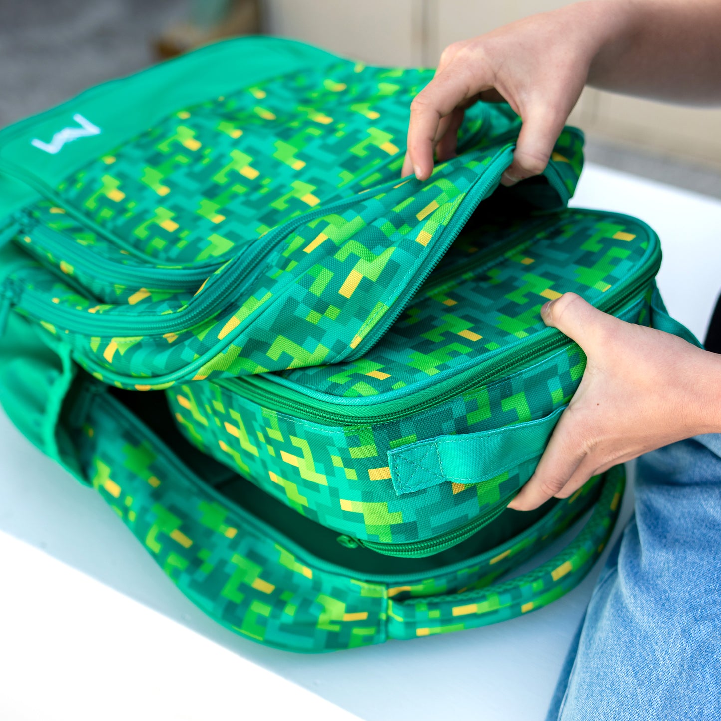 MONTIICO LARGE INSULATED LUNCH BAG - PIXEL