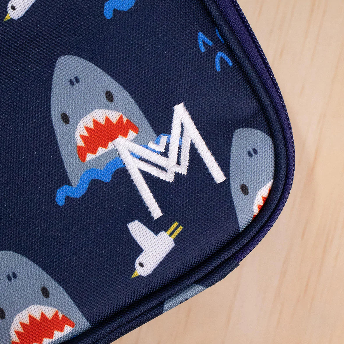 MONTIICO LARGE INSULATED LUNCH BAG - SHARK
