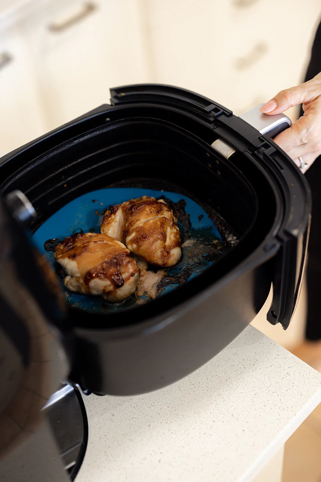 Krumbsco Reusable Baking Mats - Round - Air Fryer Size