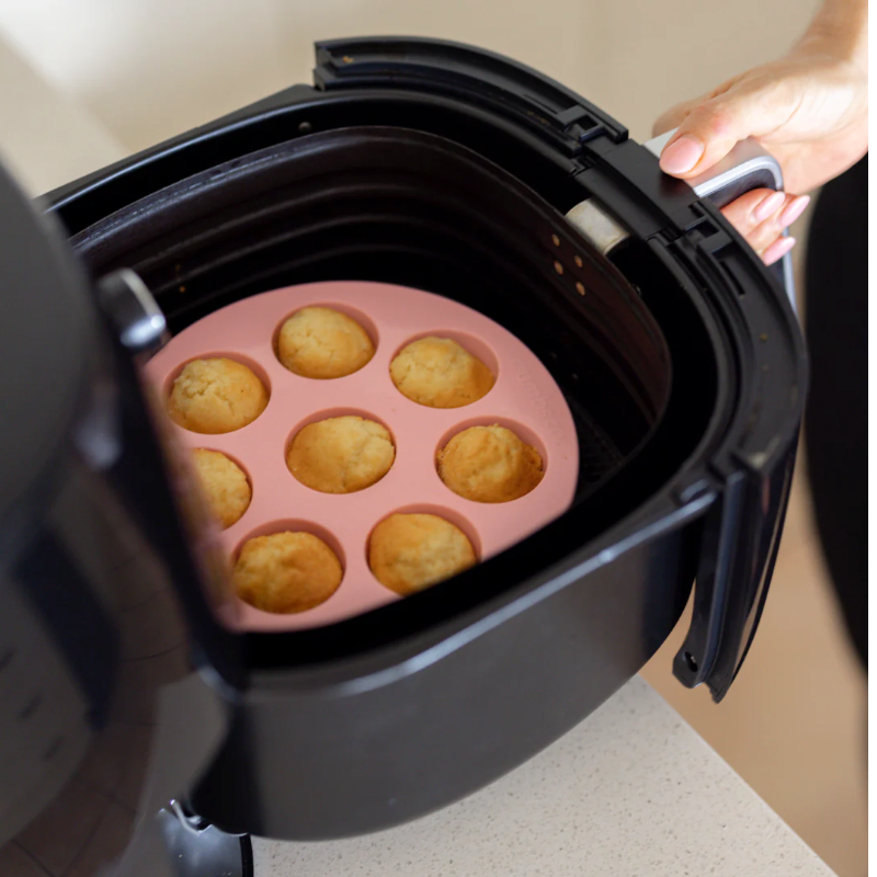 Vanilla Cupcakes using Muffin Bites by krumbsco - Recipe